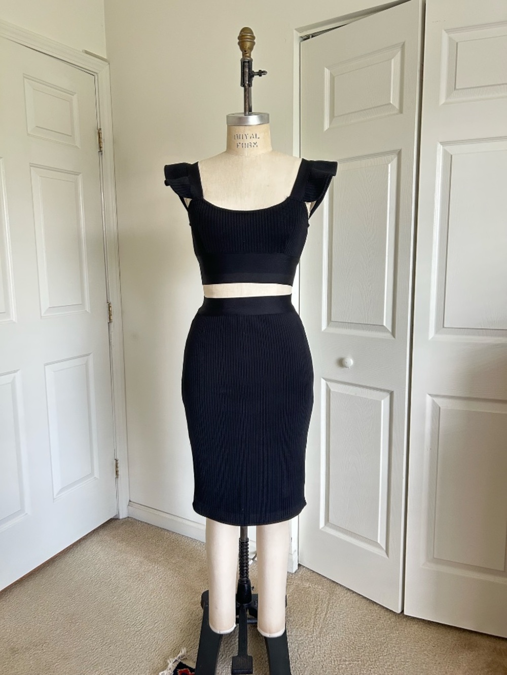 Bella Barnett Two-Piece Ribbed Set - Picture 2 of 10